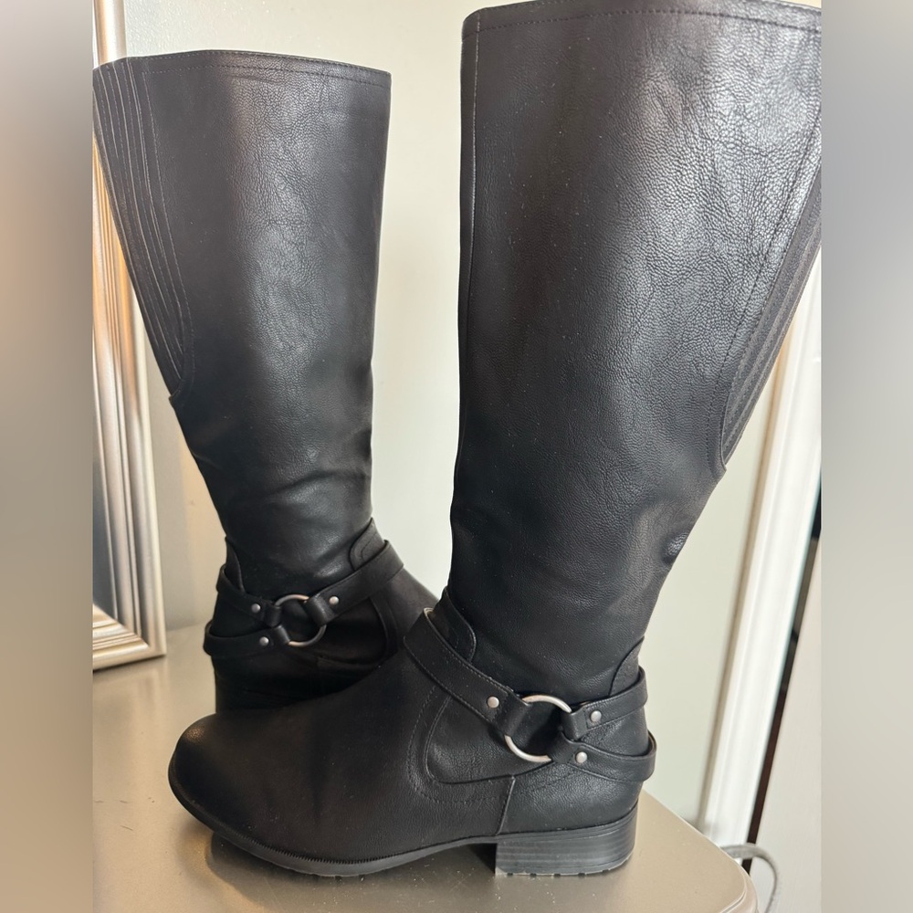 Life Stride Black Boots